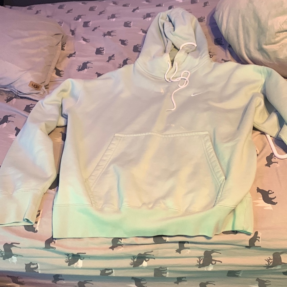 nikelab hoodie pistachio